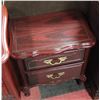 Image 5 : 5PC BEDROOM SUITE INCL . DRESSER WITH MIRROR,