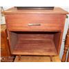 Image 1 : SOLID WOOD SINGLE DRAWER NIGHT TABLE