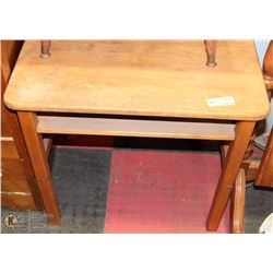 SOLID WOOD END TABLE