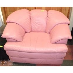 PINK LEATHERETTETTE CHAIR
