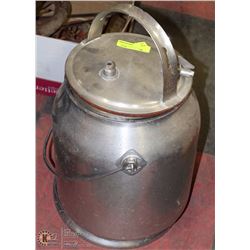VINTAGE PRESSURE COOKER