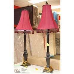 LOT OF 2 TABLE LAMPS.