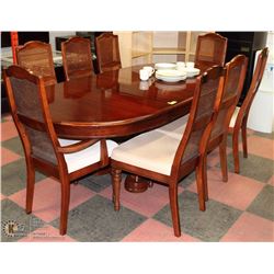 CHERRY WOOD DINING ROOM SET WITH 2 LEAFS,