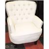 Image 1 : WHITE FABRIC NAILHEAD ACCENT CHAIR