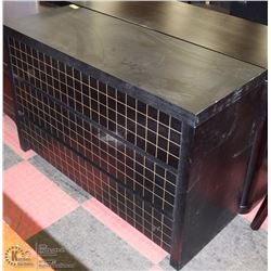 SHOWHOME 3 DRAWER DRESSER