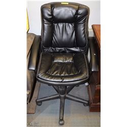 HYDRAULIC OFFICE CHAIR.