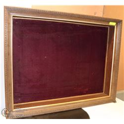SHOWCASE PICTURE FRAME.