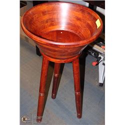 LARGE SALAD BOWL W/ TRIPOD BASE WOOD.