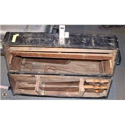 1930'S WOOD TOOL BOX WITH VINTAGE DRILL AND 2