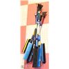 Image 1 : BUNDLE OF SNOW BRUSHES.