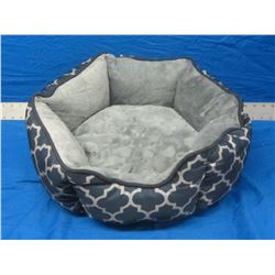 New cat or small dog bed