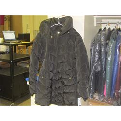 New Steve Madden womens