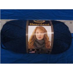 New 10 skiens Heartland yarn 142gr