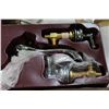 Image 2 : PRICE PFISTER NEW BATHROOM FAUCET IN BOX
