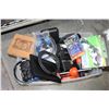 Image 1 : TOTE OF ELECTRONICS
