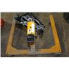 Image 2 : WILMAR 1250LB ENGINE STAND
