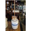 Image 1 : NUMBER THREE USA POTTERY BUTTER CHURN