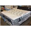 Image 1 : FLOOR MODEL KINGSIZE BEAUTY REST HYBRID FOREVER MATTRESS MEDIUM FIRM RETAIL $349