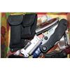 Image 1 : TRAY OF KNIVES