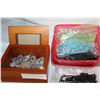 Image 1 : SMALL TOTE OF BEADED JEWELLRY AND BOX WITH CRYSTAL ORNAMENTS