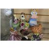 Image 1 : LOT OF CHINA FLORALS AND FIGURES
