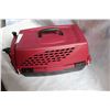 Image 3 : RED AND BLACK PET CARRIER