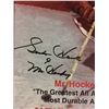 Image 2 : GORDIE HOWE AUTOGRAPHED 8" X 12" PHOTO (VANCOUVER GIANTS CHARITY ORGANIZATION)