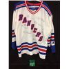 Image 1 : 1994 STANLEY CUP CHAMPS NEW YORK RANGERS AUTOGRAPHED TEAM HOCKEY JERSEY (MESSIER, GRAVES, RICHTER)