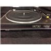 Image 2 : VINTAGE TEAC SEMI AUTO BELT DRIVE TURNTABLE (GSP-208)