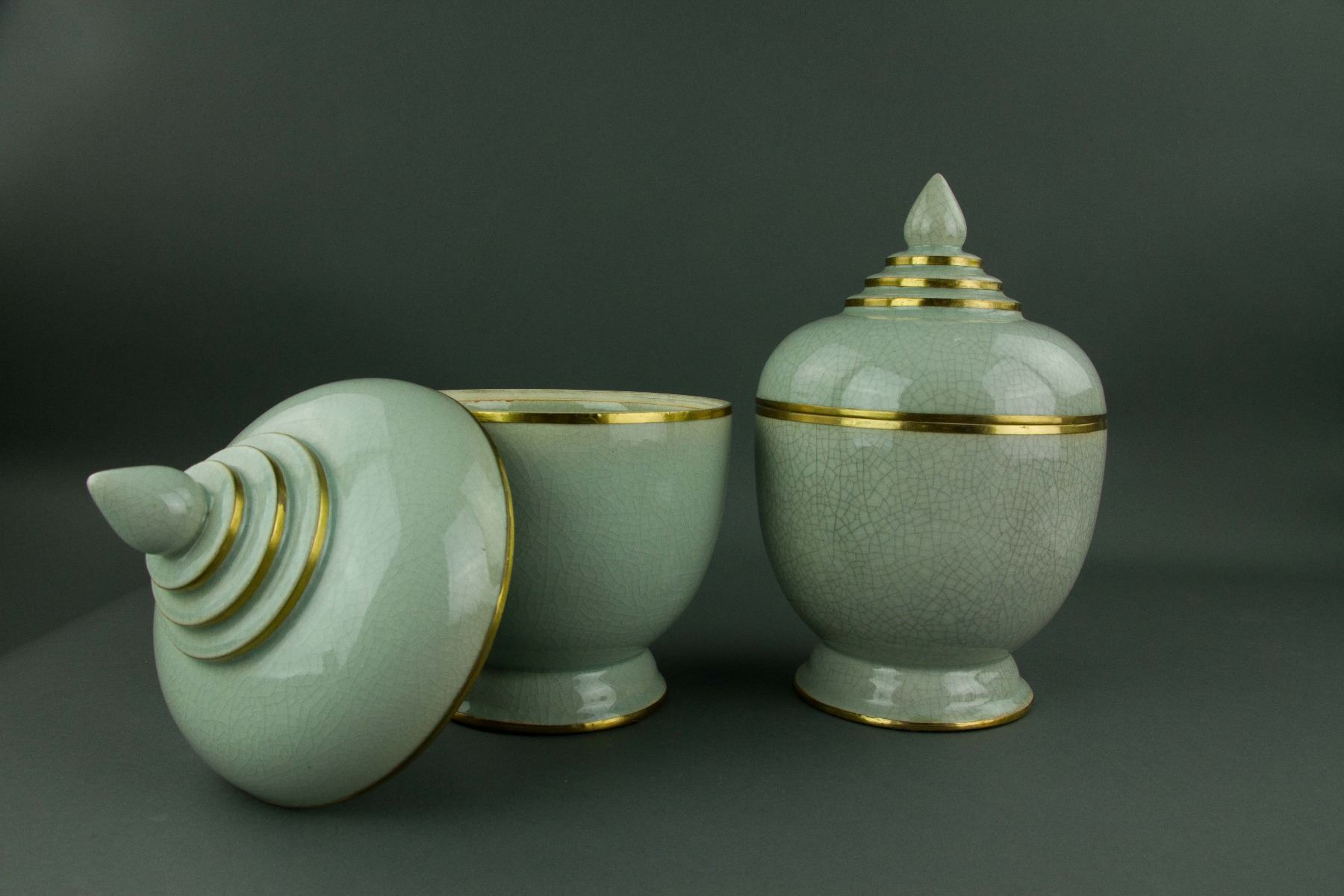 Pair Thailand Gilt Porcelain Bowls with Covers