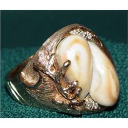 Elks Tooth Ivory Gold Diamond Ring