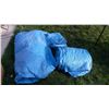 Image 1 : Blue tarps (3)