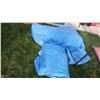 Image 2 : Blue tarps (3)