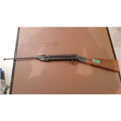 612 Pellet Gun, Slavia