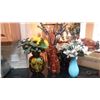 Image 1 : Vases With Artificial Flowers