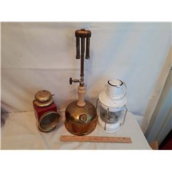Brass Gas Lamp & 2 Decorative Carriage Lanterns