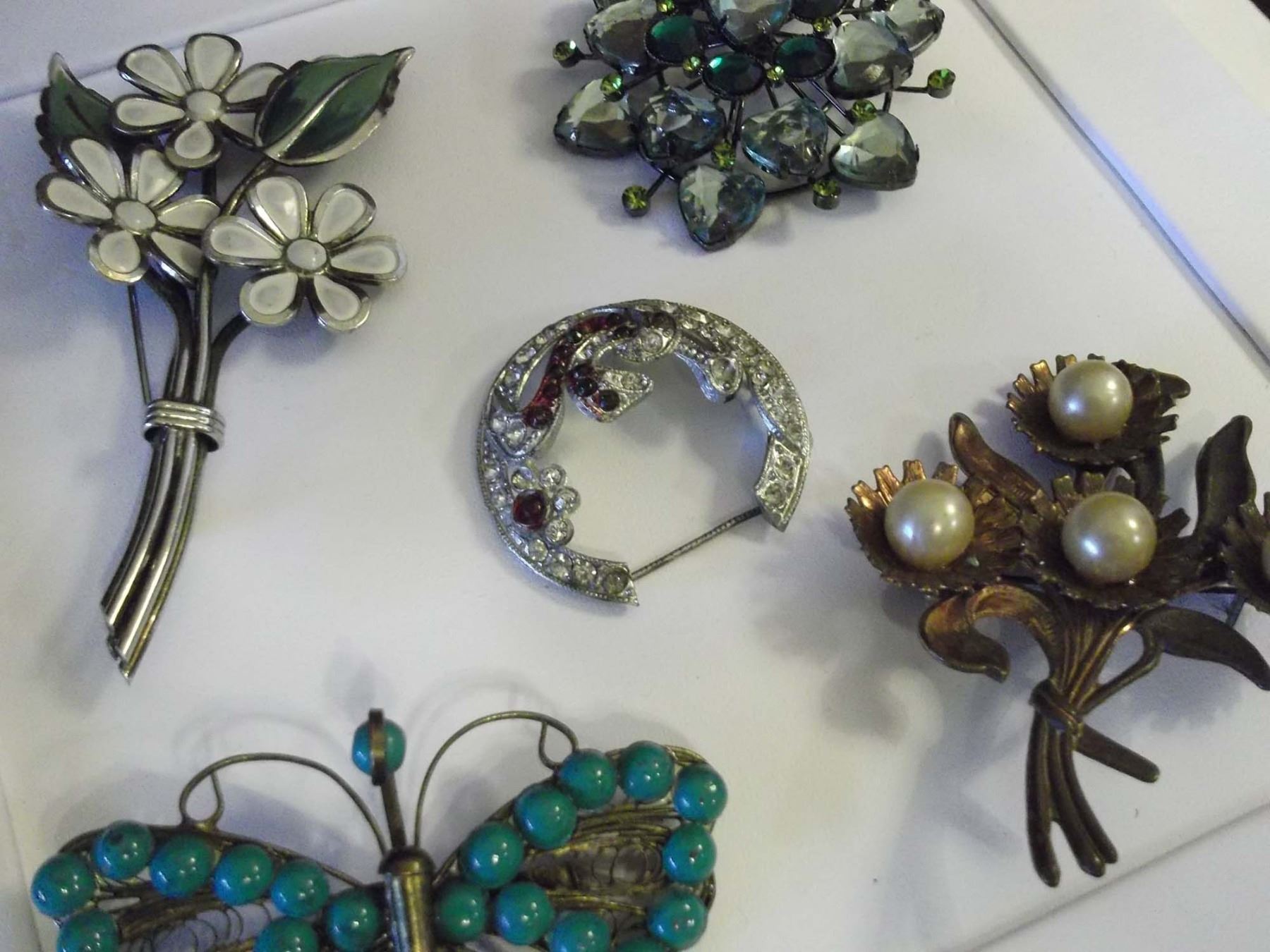 Vintage Brooches (5)(1940s&1950s)