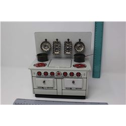 Vintage Miniature Tin Stove w/Pots & Pans