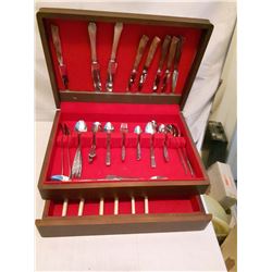 Cutlery Set With Wood Box, Cooper Brother Sheffield, Stainless