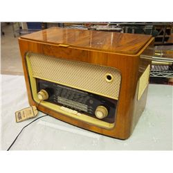 Vintage Arcadis Radio Receiver And Records Player, Not Working