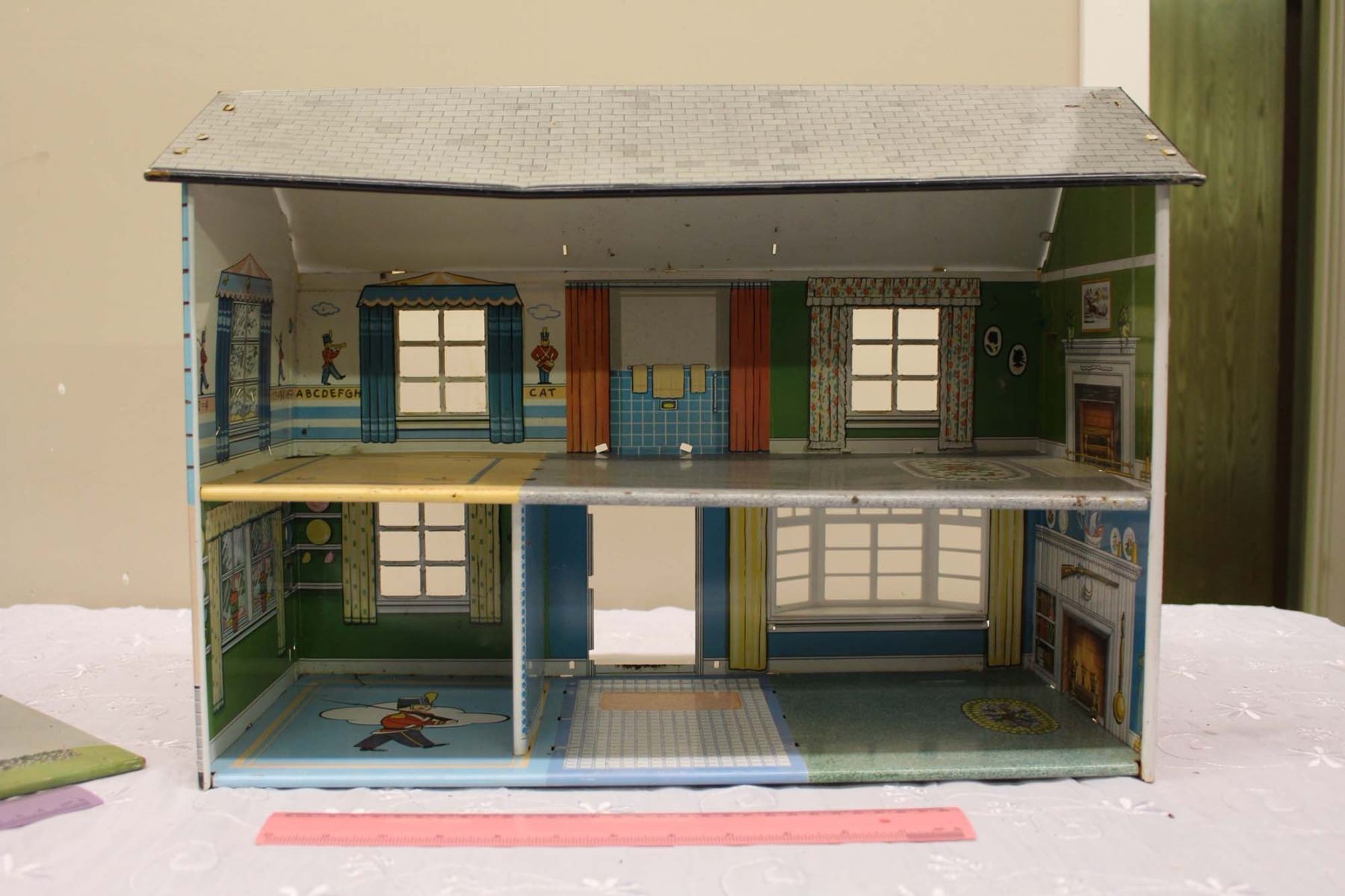 tin dollhouses from 1950's