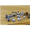 Image 2 : Lot of Miniature Figurines: Red Rose and Blue&White