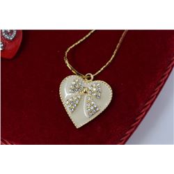 "Valentine Special" Musical Jewel Box & Jewellery
