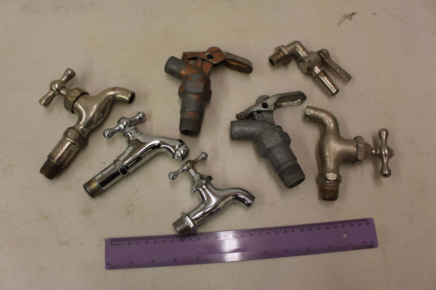 Vintage Water Valves (7)