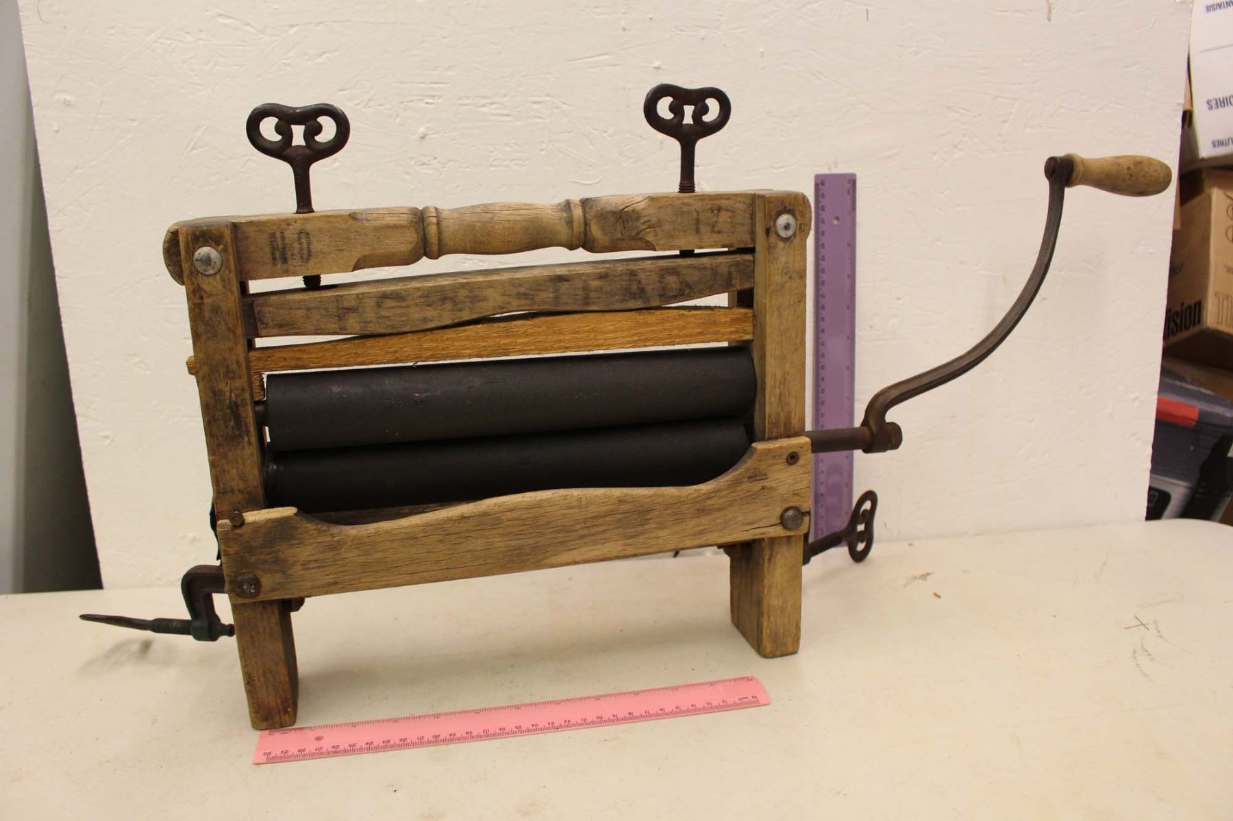 Antique Homestead No.12 Washer Wringer