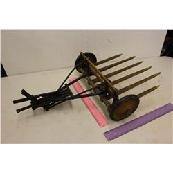 Salesman Sample Wood & Metal Buck Rake (23.5" x 14")