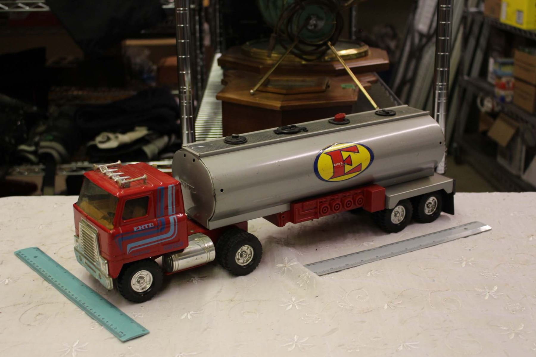 Ertl Metal Truck And Trailer