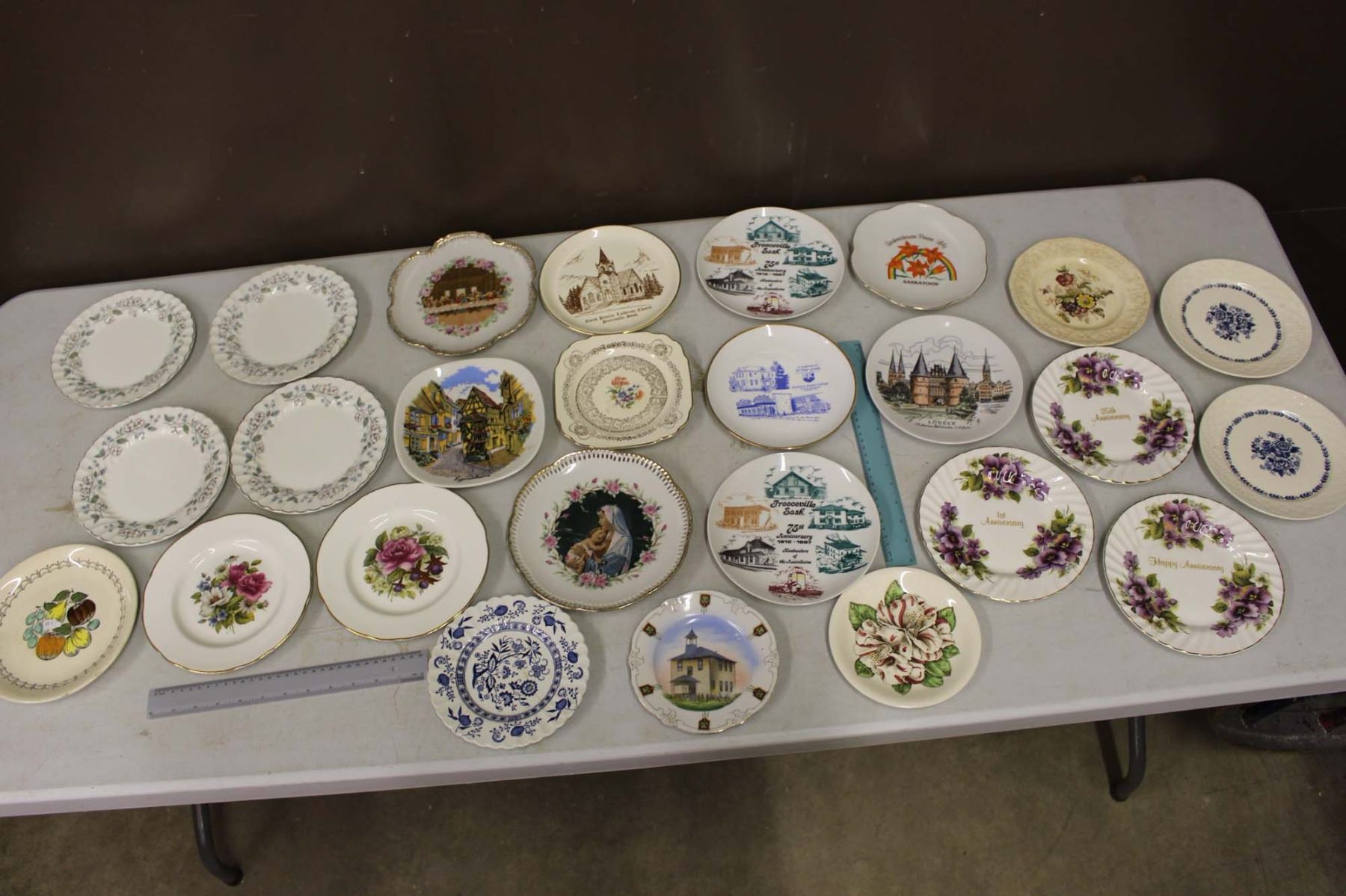 Lot of Assorted Collectors Plates