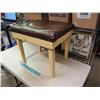 Image 3 : Vintage Foot Stool