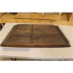 Ukrainian Primitive Musical Instrument ( Dolsummer)